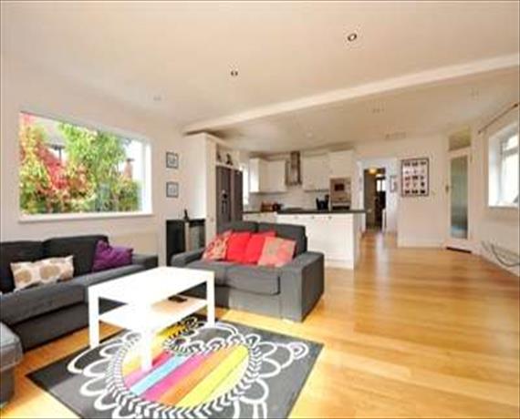 5 Bedroom Detached
